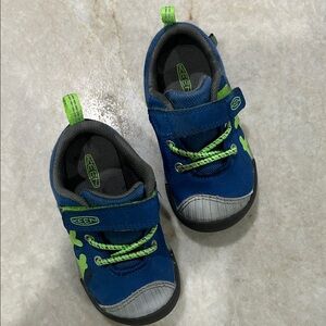 Keen Kids Sneakers in Blue and Green